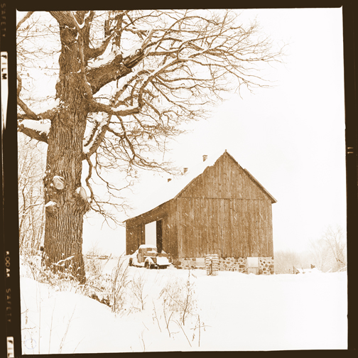 Barn (Sepia) (1968)